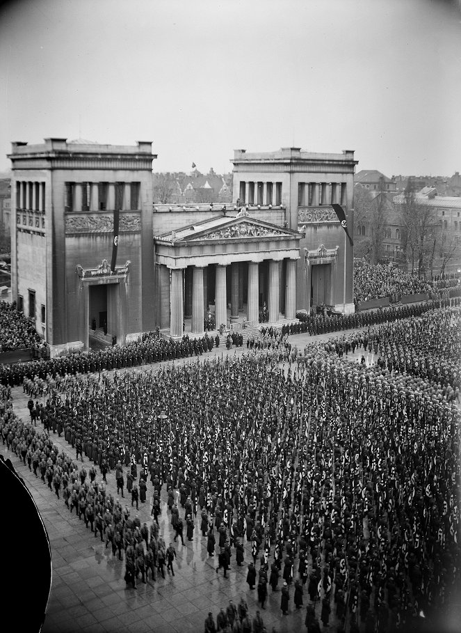 Krieg und Holocaust - Der deutsche Abgrund - Täuschung 1923–1928 - Filmfotos