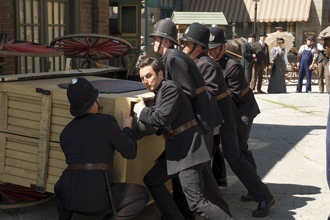 Murdoch Mysteries - The Accident - Photos