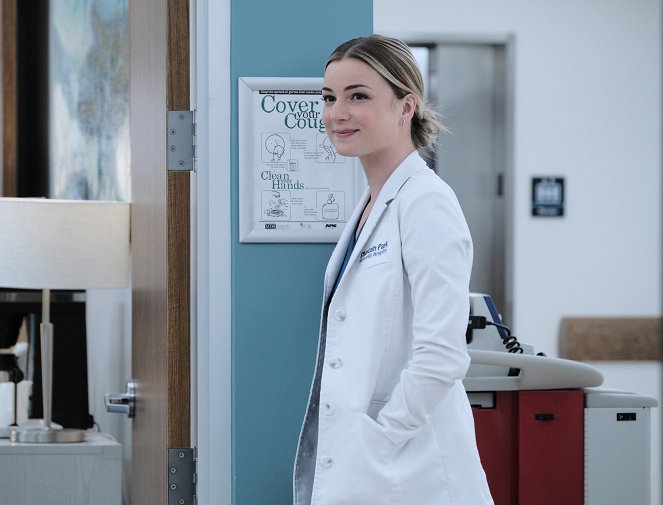 The Resident - Tourner la page et mères poules - Film - Emily VanCamp