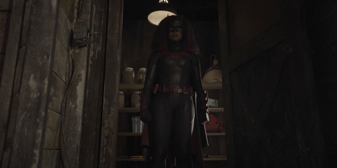 Batwoman - Raději přestaňte pátrat - Z filmu - Javicia Leslie