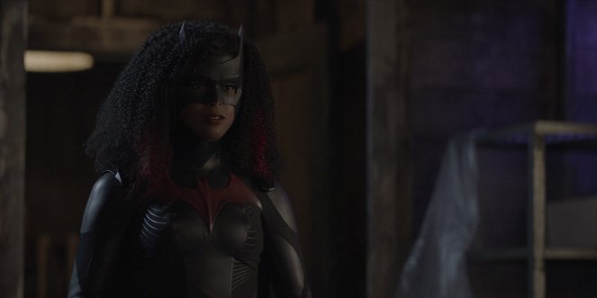 Batwoman - Raději přestaňte pátrat - Z filmu - Javicia Leslie