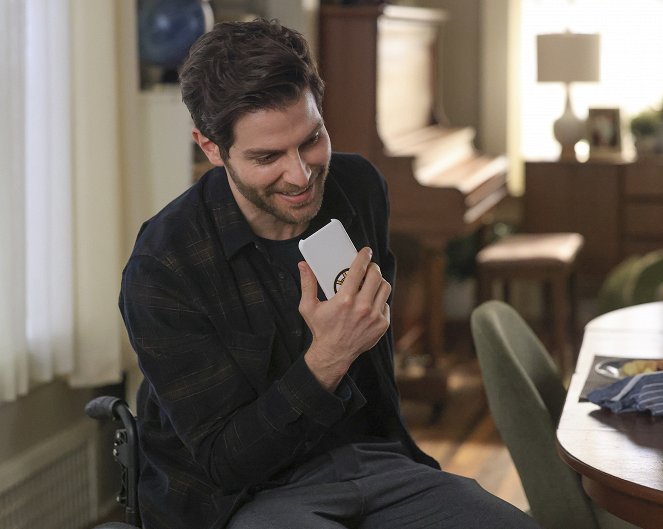 A Million Little Things - The Price of Admission - Filmfotos - David Giuntoli