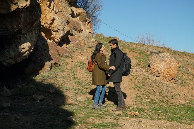 Gönül Dağı - Anne - De la película