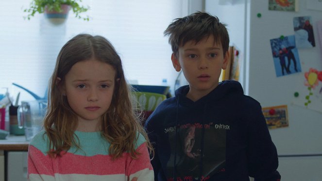 Søskensjokk - Barnevakt - Film