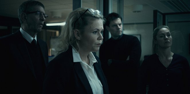 A Valhalla gyilkosságok - A visszatérés - Filmfotók - Sigurður Skúlason, Tinna Hrafnsdottir, Nína Dögg Filippusdóttir