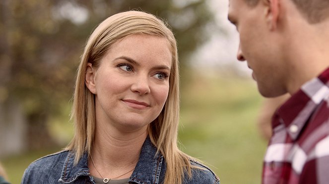 Follow Me to Daisy Hills - Film - Cindy Busby