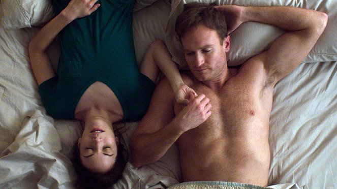 Holly Slept Over - Do filme - Britt Lower, Josh Lawson