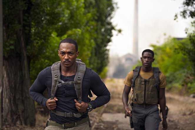 Outside the Wire - Filmfotos - Anthony Mackie