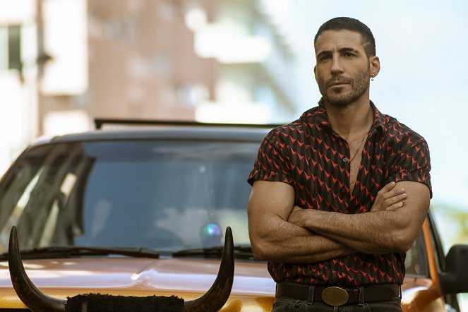 Sky Rojo - Realidade paralela - De filmes - Miguel Ángel Silvestre