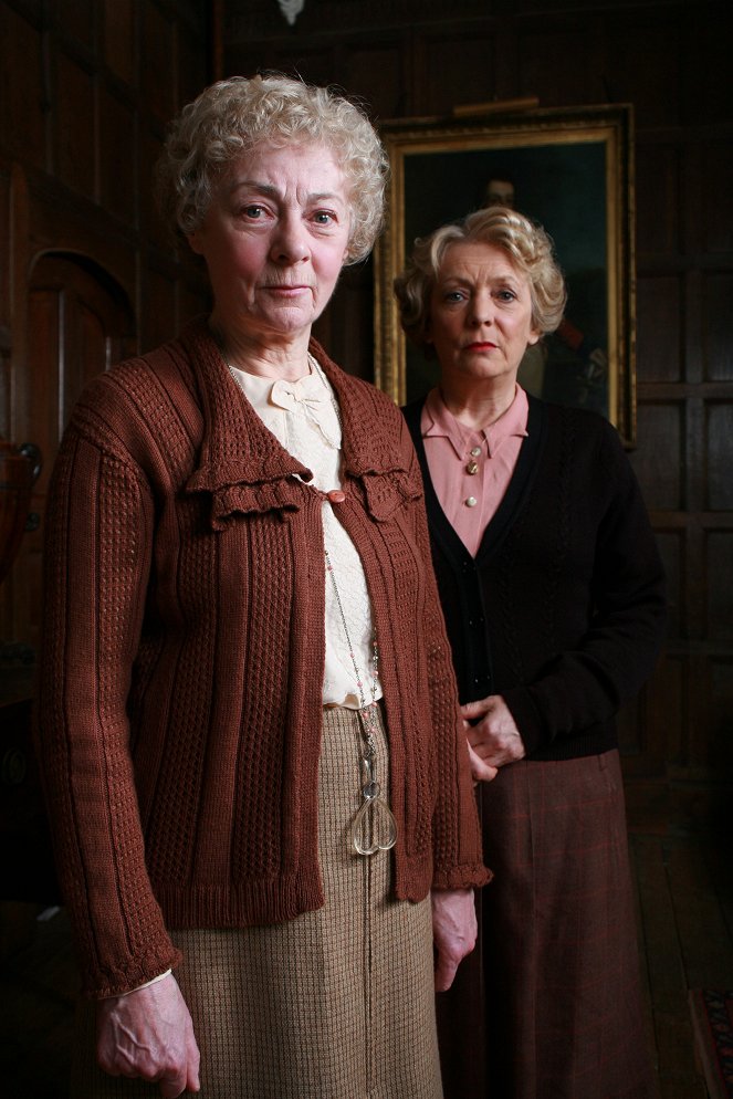 Agatha Christie Marple kisasszonya - Az alibi - Promóció fotók - Geraldine McEwan, Alison Steadman