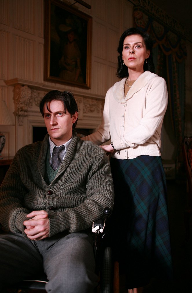 Agatha Christie Marple kisasszonya - Season 3 - Az alibi - Promóció fotók - Richard Armitage, Lisa Stansfield