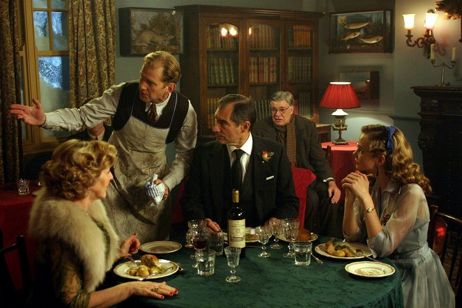 Agatha Christie's Marple - El misterio de Sittaford - De la película