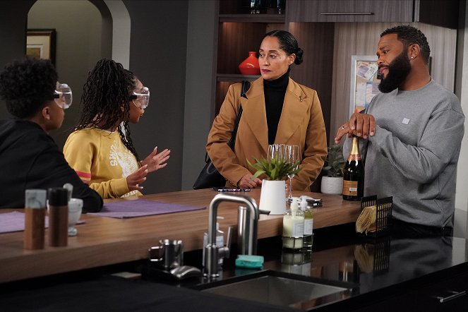 Black-ish - Move-In Ready - Z filmu - Miles Brown, Marsai Martin, Tracee Ellis Ross, Anthony Anderson