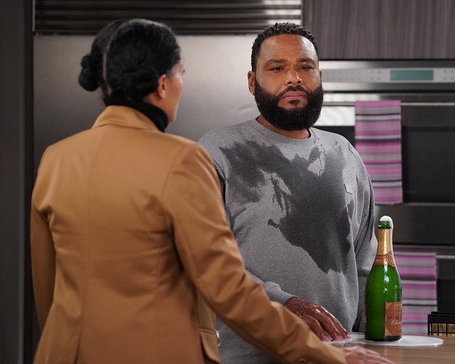 Black-ish - Move-In Ready - Photos - Anthony Anderson