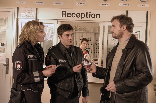 Policie Hamburk - Odcizená dcera - Z filmu - Sanna Englund, Thomas Scharff, Oliver Breite