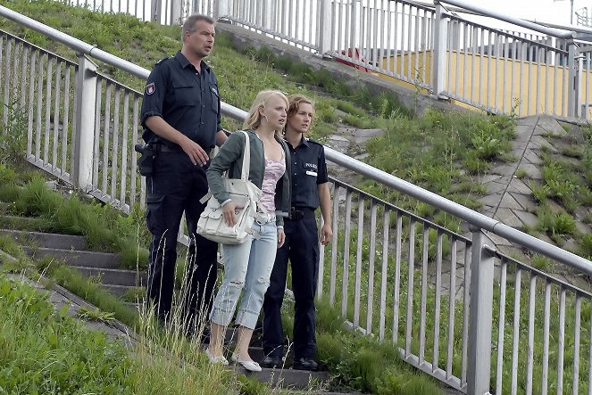 Polícia Hamburg - Alles hat seine Zeit - Z filmu - Frank Vockroth, Anja Gräfenstein, Rhea Harder