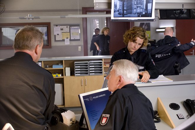 Policie Hamburk - Podzimní bouře - Z filmu - Rhea Harder