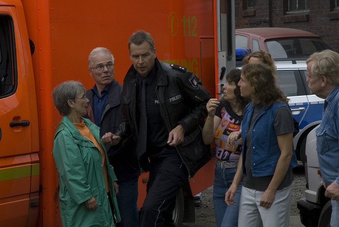 Policie Hamburk - Otcové a synové - Z filmu - Frank Vockroth