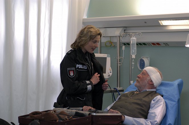 Polícia Hamburg - Das kalte Herz - Z filmu - Sanna Englund, Joost Siedhoff