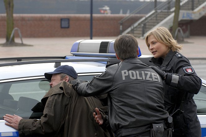 Policie Hamburk - Dlouhá cesta zpátky - Z filmu - Sanna Englund