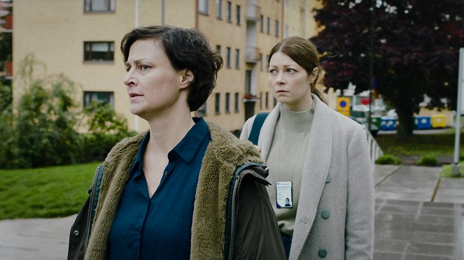Pala sydämestä - Lukko - De la película - Lotta Lehtikari, Niina Koponen