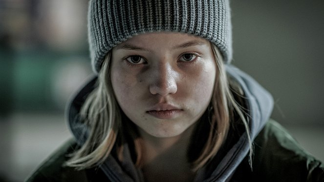 Sneengle - Filmfotók - Ylvali Rurling