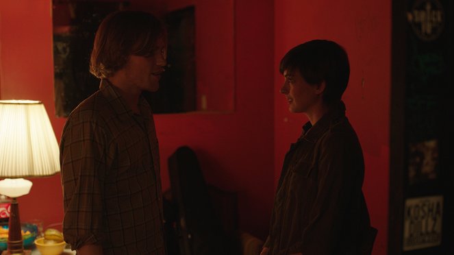 Az élet dala - Filmfotók - Johnny Flynn, Anne Hathaway