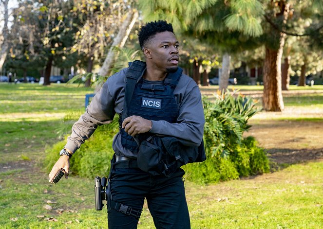 NCIS: Los Angeles - Red Rover, Red Rover - Van film - Caleb Castille