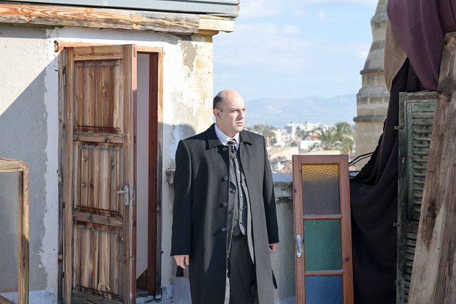 Bir Zamanlar Kıbrıs - Episode 1 - Photos - Devrim Saltoğlu