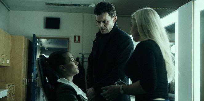The Valhalla Murders - Hidden Place - Do filme - Anna Gunndís Guðmundsdóttir, Björn Thors