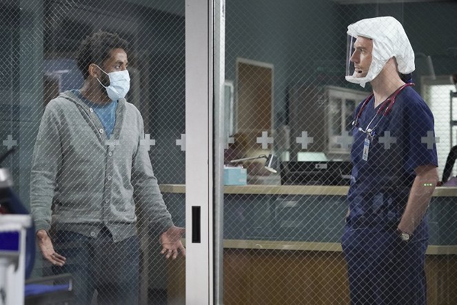 Grey's Anatomy - Sorry Doesn't Always Make It Right - Photos - Daniel Augustin, Richard Flood
