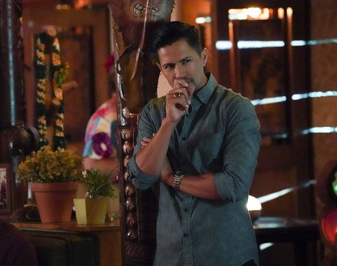 Magnum P.I. - The Day Danger Walked In - Photos - Jay Hernandez