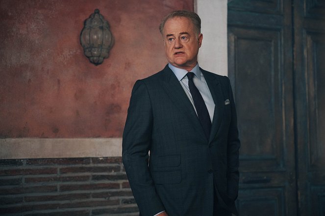 A Discovery of Witches - Season 2 - Episode 10 - Photos - Owen Teale