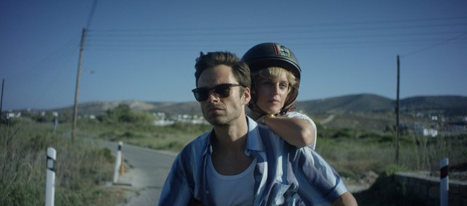 Monday - Filmfotos - Sebastian Stan, Denise Gough