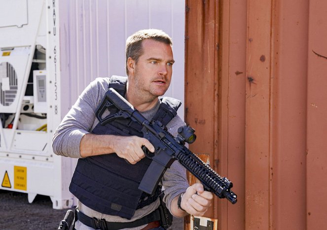 NCIS: Los Angeles - Season 12 - A nemes hajadonok - Filmfotók - Chris O'Donnell