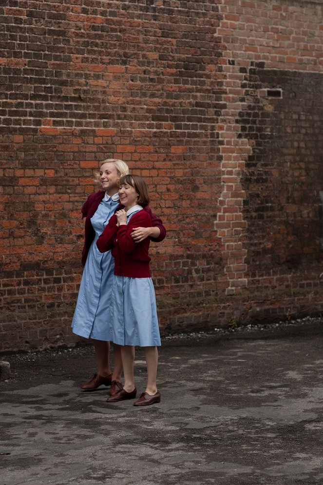 Call the Midwife - Episode 2 - Photos - Helen George, Bryony Hannah