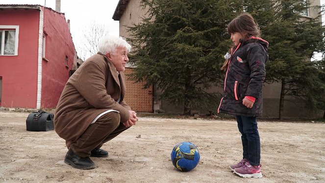 Gönül Dağı - Özgür Bir Birey - Z filmu