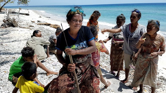 À la rencontre des peuples des mers - Timor : Les Wawatas Topu – Le clan des femmes plongeuses - De la película