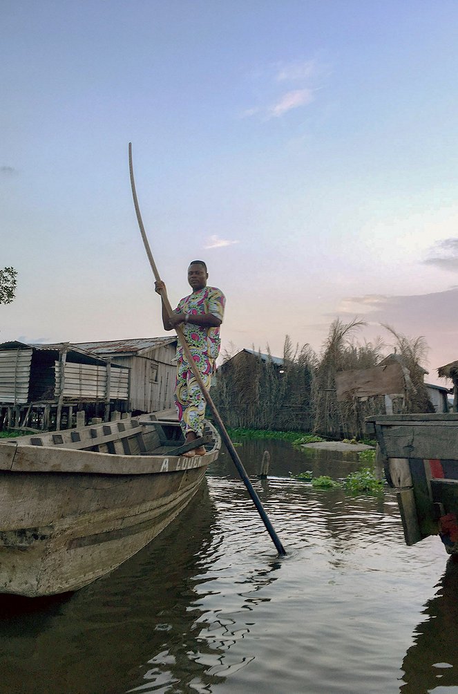 À la rencontre des peuples des mers - Bénin : Les Tofins - Les hommes de la lagune - Photos