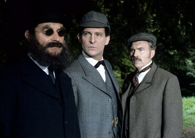 The Adventures of Sherlock Holmes - Season 1 - The Solitary Cyclist - Photos - John Castle, Jeremy Brett, David Burke