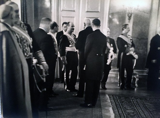 Sota-ajan suurlähettiläät - Kuvat elokuvasta