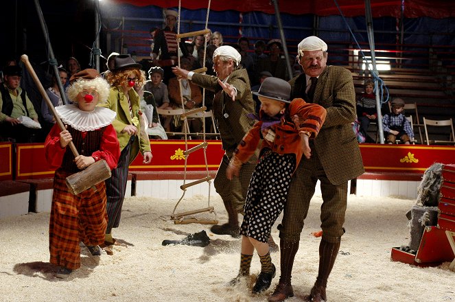 Olsenbanden Junior på cirkus - Filmfotos