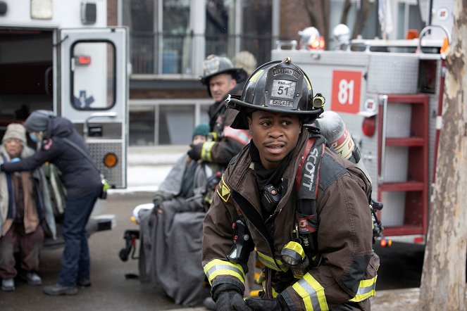 Chicago Fire - Dead of Winter - Photos - Daniel Kyri