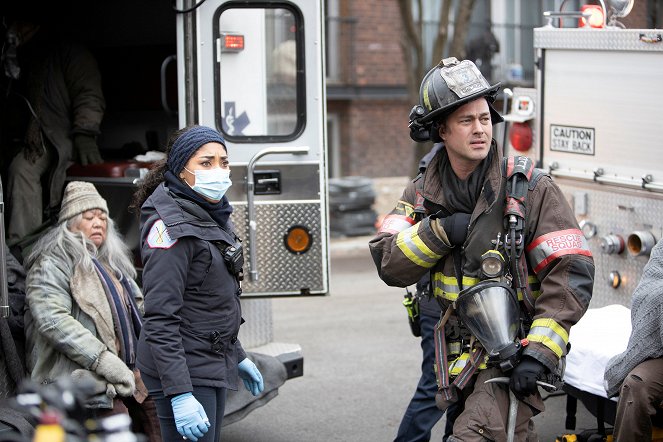 Chicago Fire - Dead of Winter - Photos - Taylor Kinney