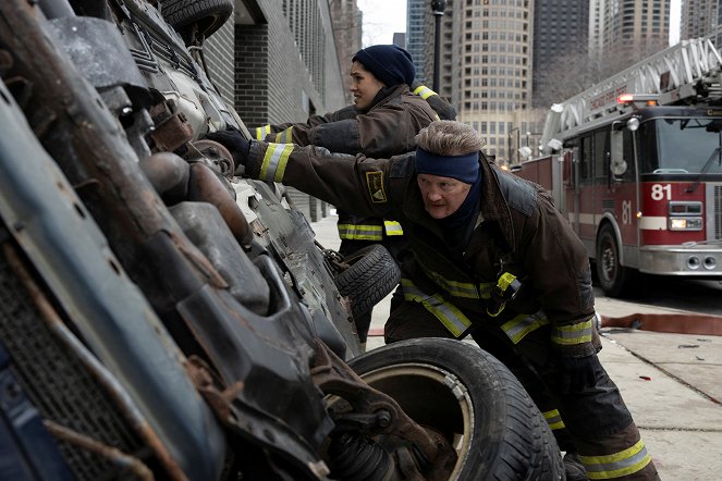 Chicago Fire - Season 9 - Escape Route - Photos - Christian Stolte
