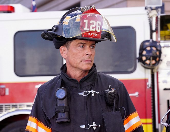 9-1-1: Lone Star - Everyone and Their Brother - Van film - Rob Lowe