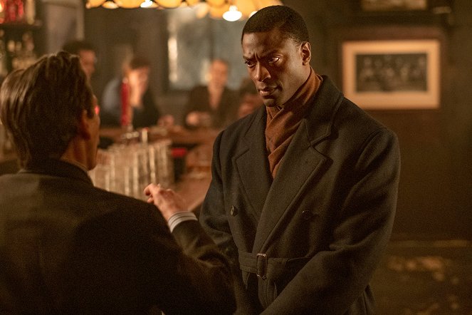 City on a Hill - Season 2 - Bill Russell's Bedsheets - Photos - Aldis Hodge
