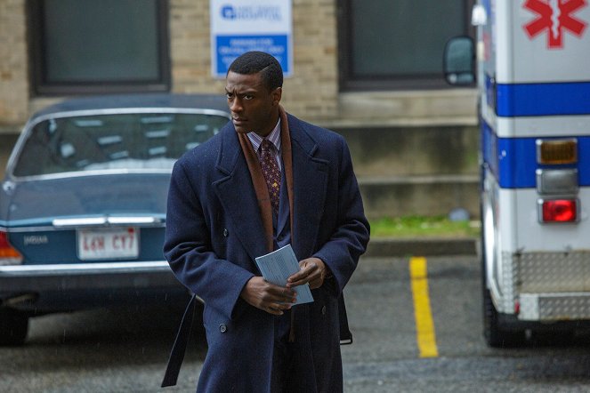 City on a Hill - Season 2 - Bill Russell's Bedsheets - Photos - Aldis Hodge