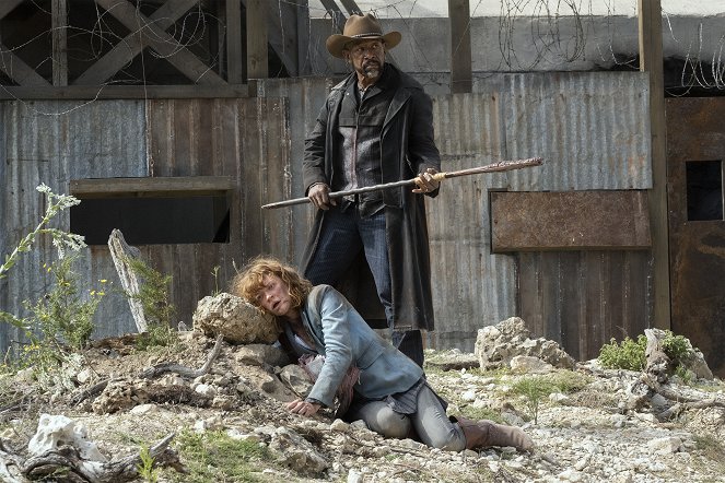Fear the Walking Dead - Season 6 - Things Left to Do - Photos