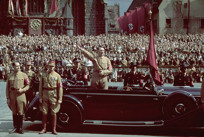 Adolf Hitler’s War - Kuvat elokuvasta